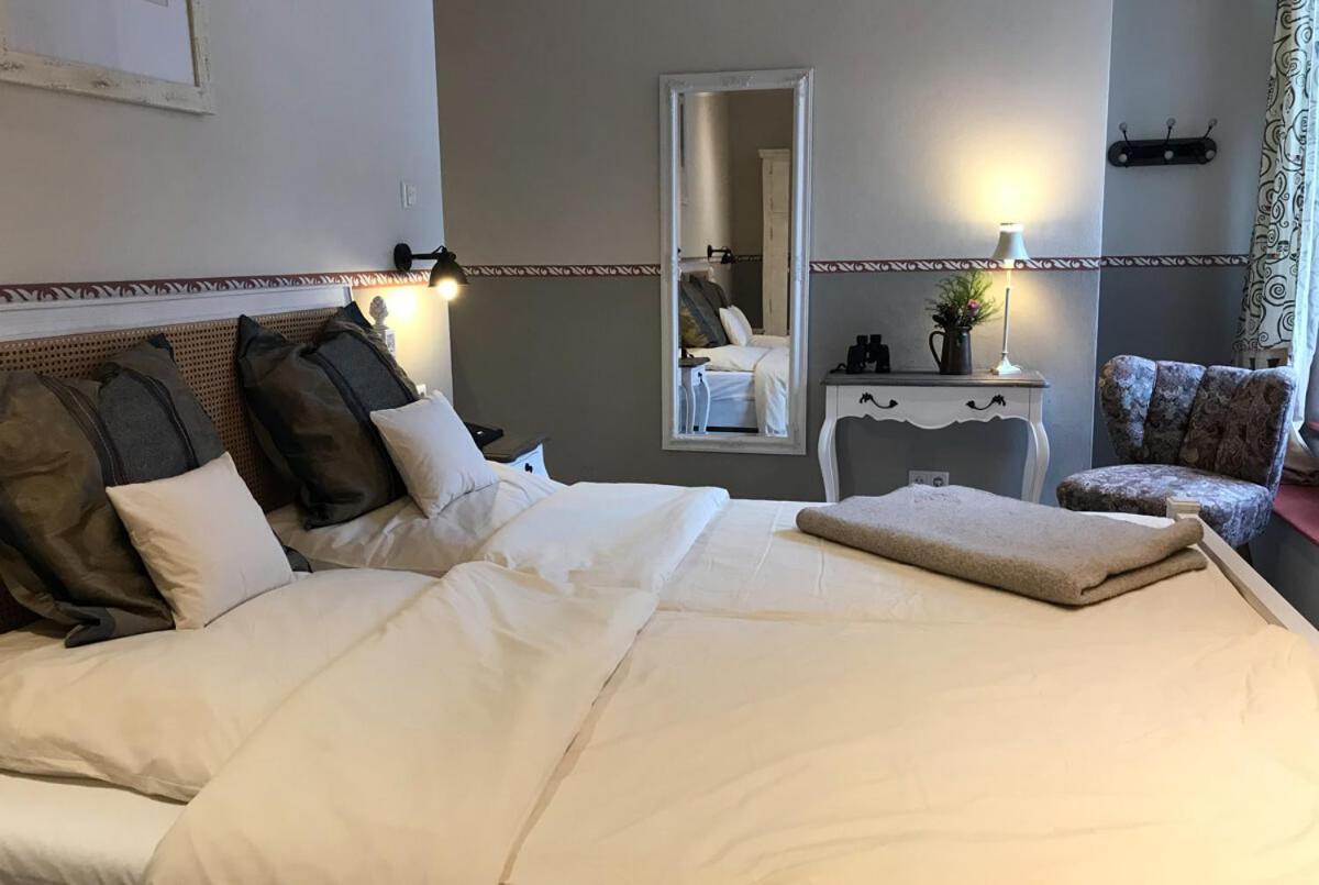 Landhotel Untere Muehle Strassberg Luaran gambar